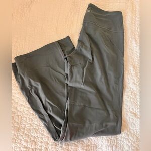 Lululemon Groove Super-High-Rise Flared Pant
